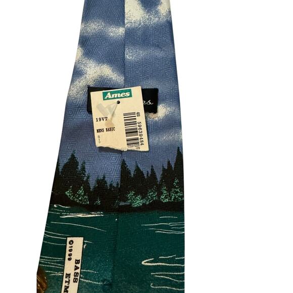 Designs By A Rogers Large Mouth Bass Fishing 1999 Vintage Novelty Necktie - Picture 5 of 9